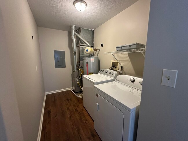 Building Photo - 3705 Sierra Madre