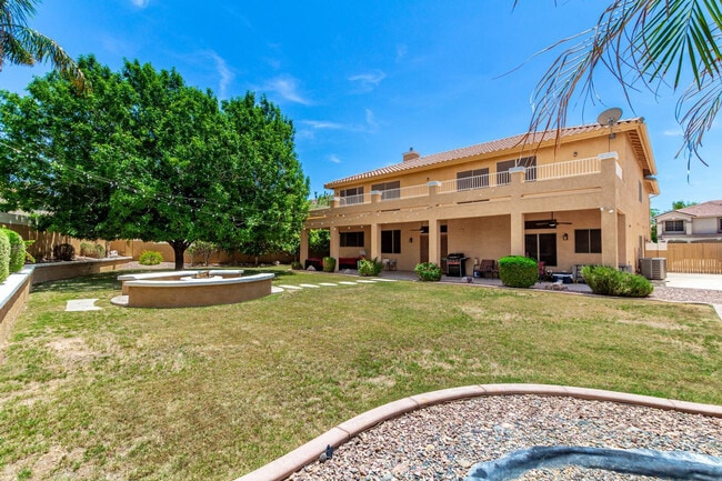 Building Photo - 13324 W Annika Dr