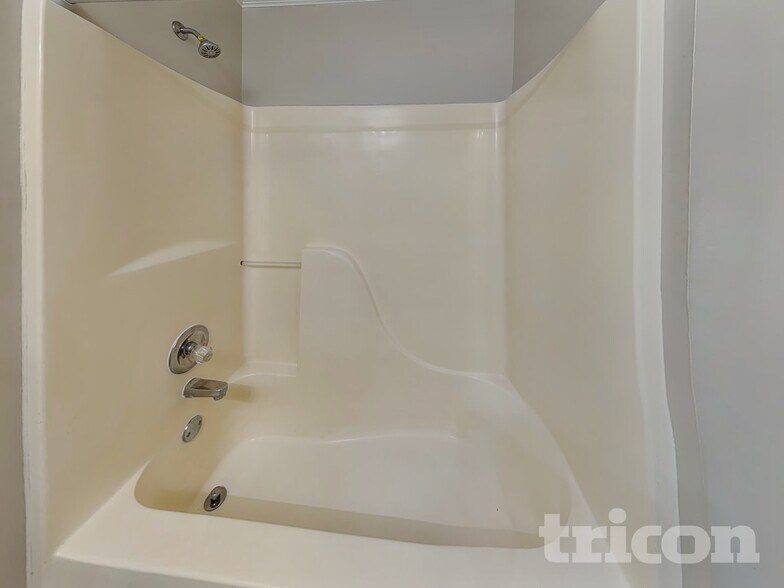 Building Photo - 812 Danley Ln