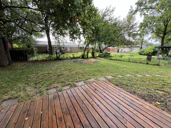 Building Photo - 2649 Ebbie Rd