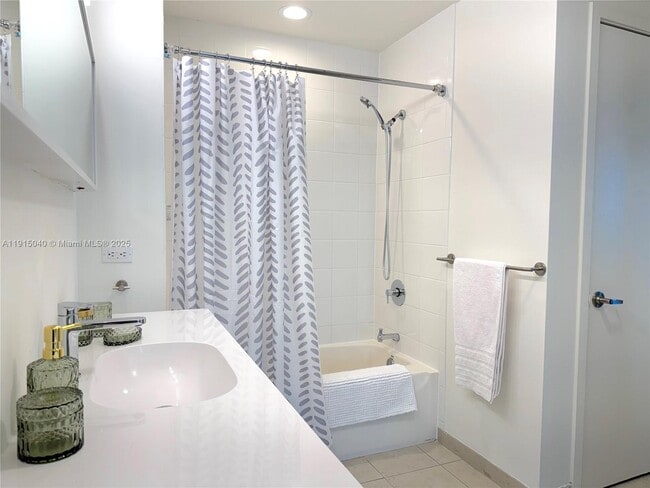 Building Photo - 3301 NE 1st Ave