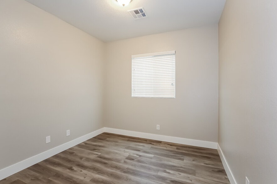 Building Photo - 3882 Winter Whitetail St