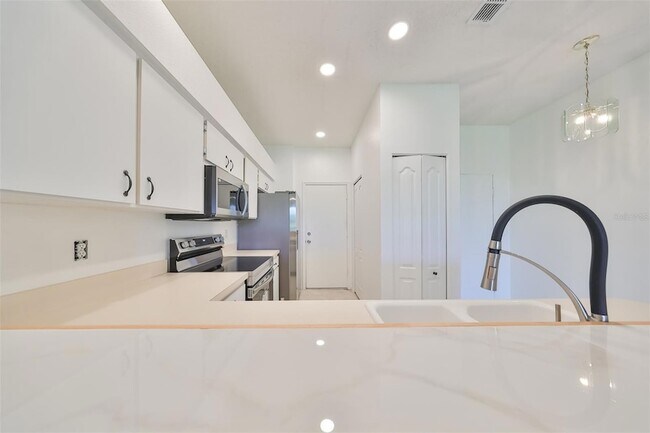 Building Photo - 633 Tremont Greens Ln