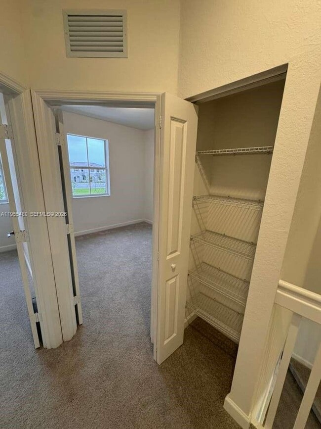 Building Photo - 2721 SE 26th Rd