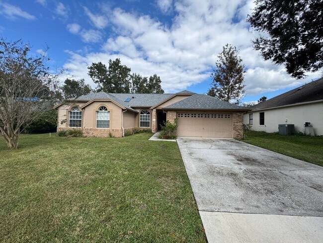 Primary Photo - LOVELY 4 bd/2 ba Home in Oviedo!!