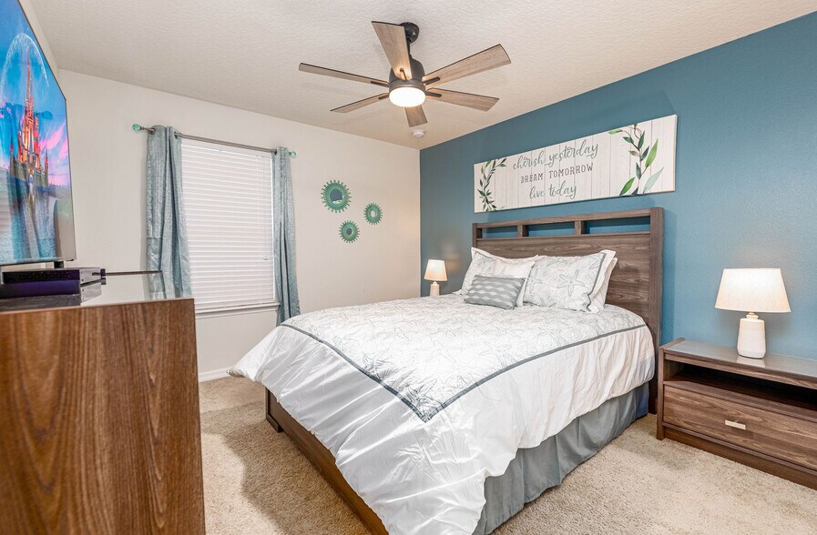 Building Photo - 5409 Misty Oak Cir