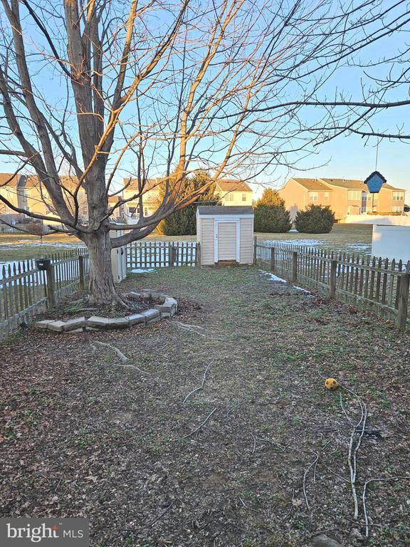 Building Photo - 261 Thomas Harmon Dr