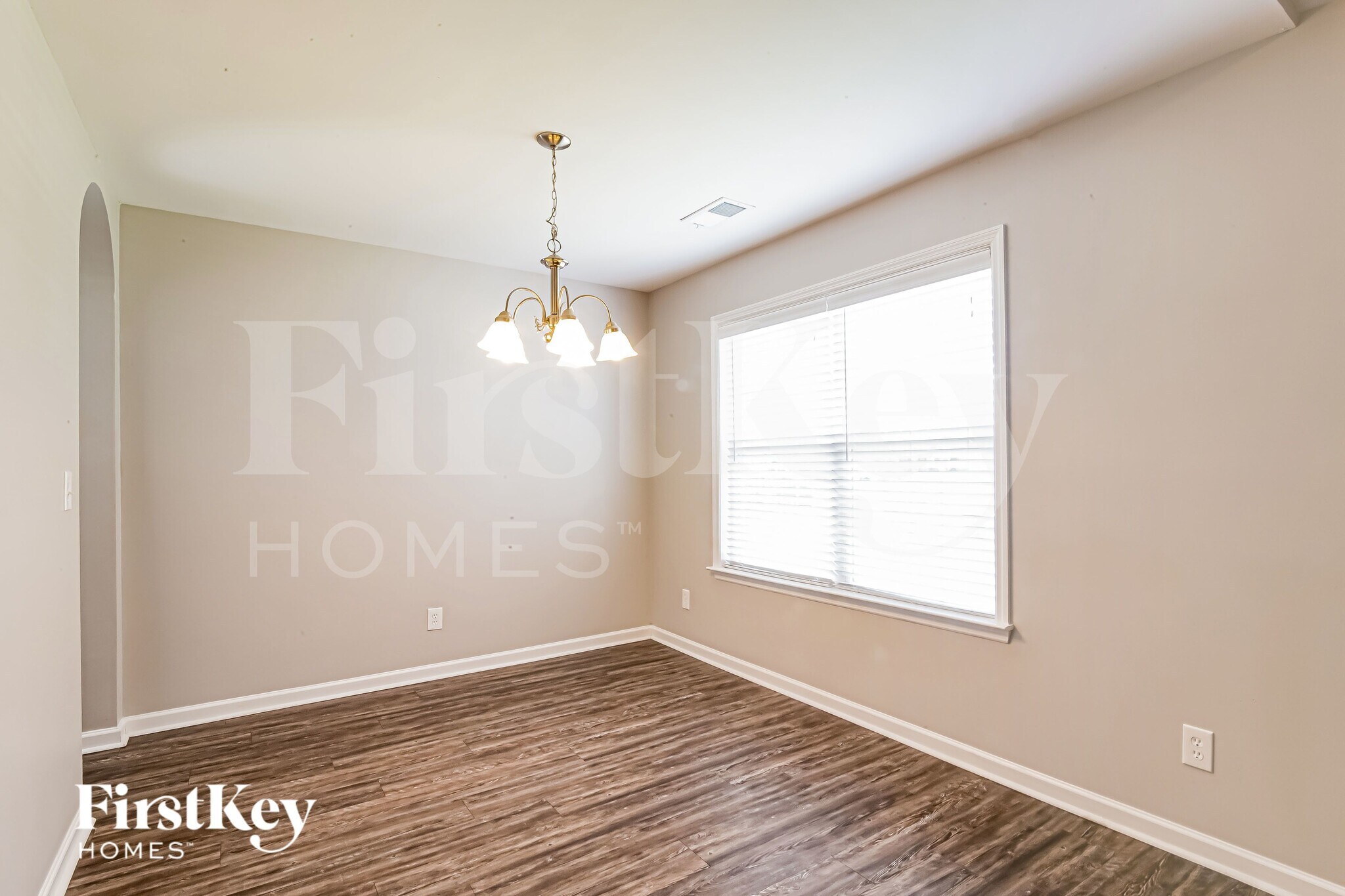 Building Photo - 8963 Buck Run Ct