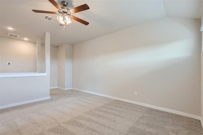 Building Photo - 2233 Rocoso Trl