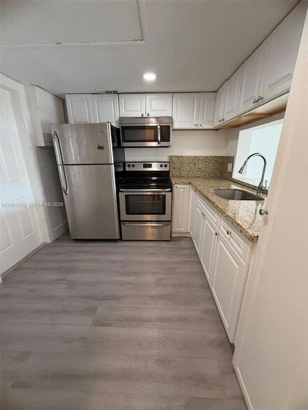 Building Photo - 20111 NE 27th Ct