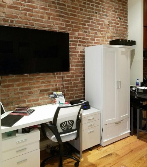 Building Photo - 254 W 14th St