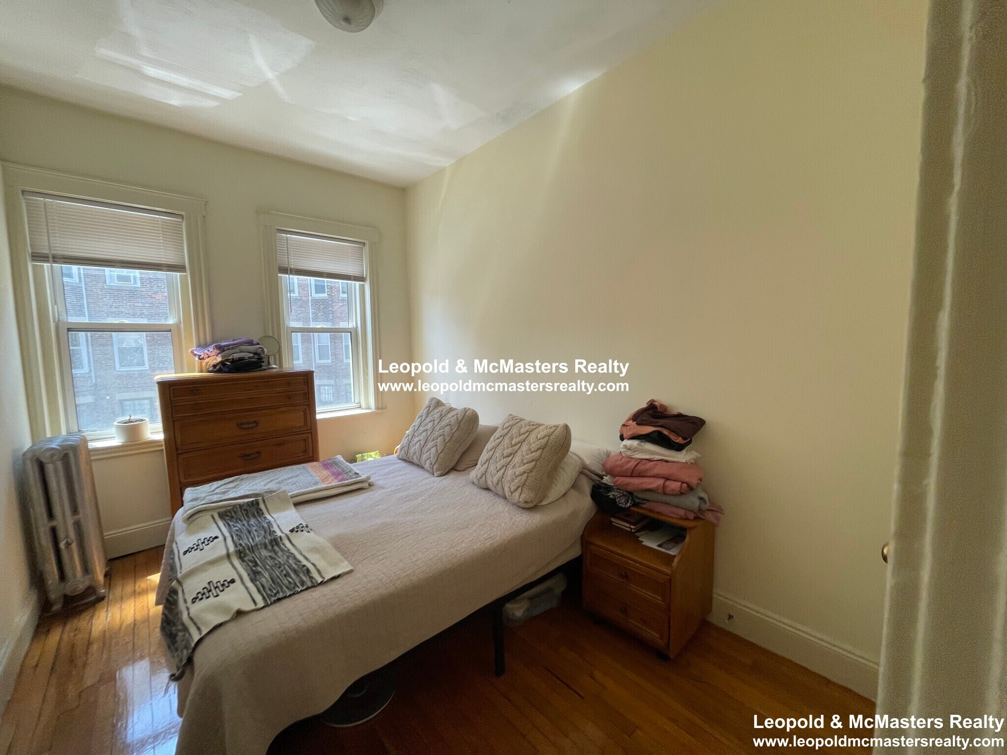 Building Photo - 104 Peterborough St