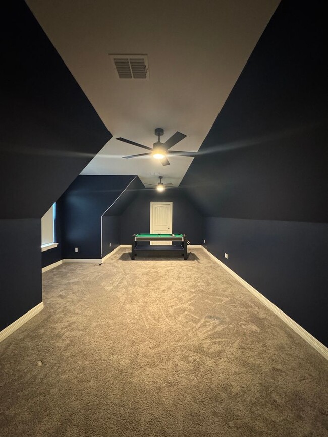 Building Photo - Rental Property