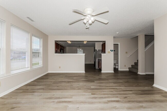 Building Photo - 2250 Cedarmill Dr