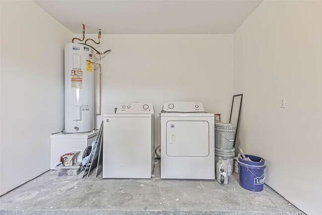 Building Photo - 2512 Ironclad Dr