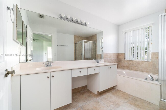 Building Photo - 7375 Panache Way