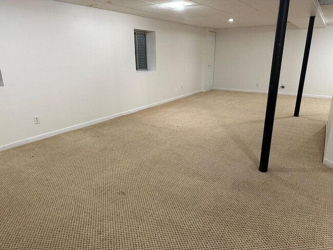 Building Photo - 1436 Brittania Way