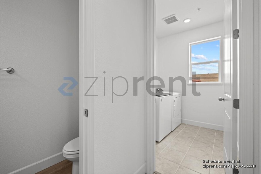 Building Photo - 4776 Opus Cir