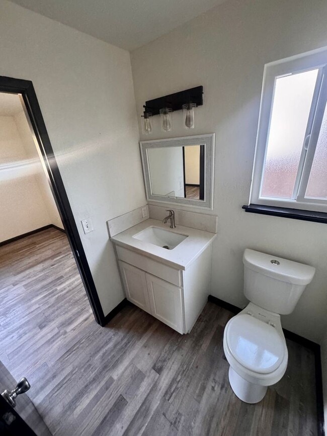 Building Photo - Charming 3 Bed/ 2 Bath Home in Clovis