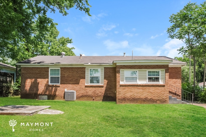 Building Photo - 1803 Canterbury Cir NW