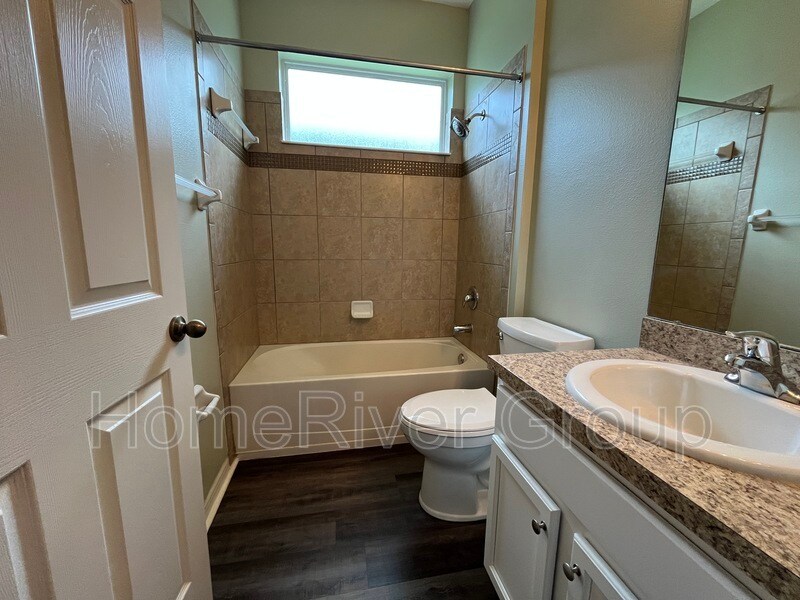 Building Photo - 12728 Avelar Creek Dr