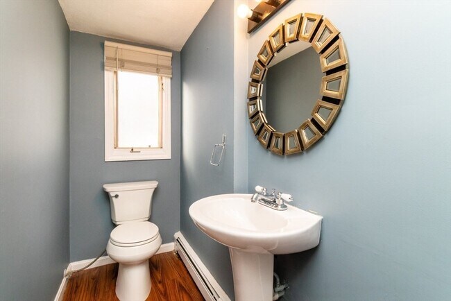 Building Photo - 82 Glendower Rd