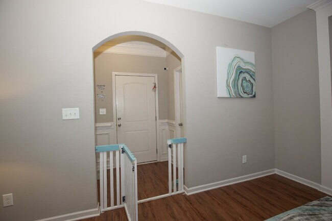 Building Photo - 3028 Helmsman Dr