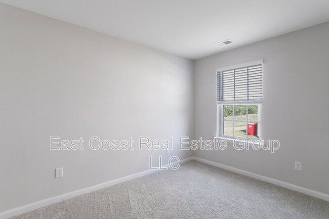 Building Photo - 266 Gumspring Dr