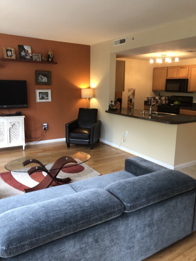 Building Photo - 350 G St SW