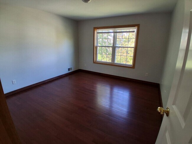 Building Photo - 2972 Eagle Valley Dr