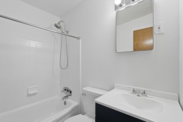 Building Photo - 785 Simoron Dr