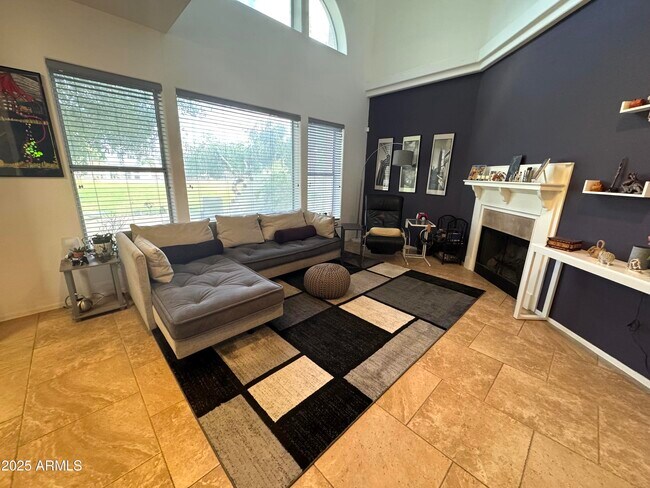 Primary Photo - 8833 S 51st St