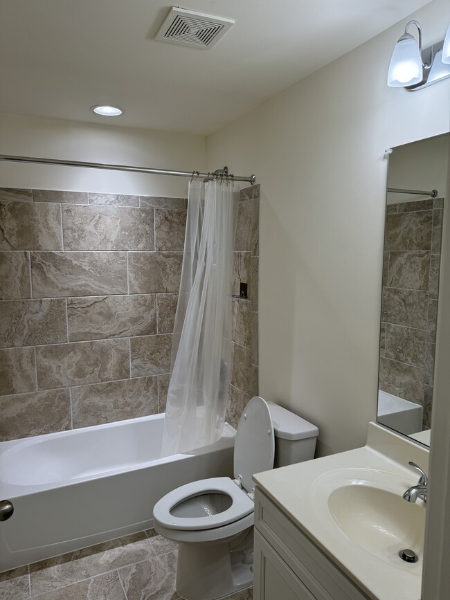 Bathroom - 309 Cloverly Forest Dr