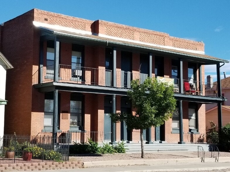 Building Photo - 1010 E Evans Ave