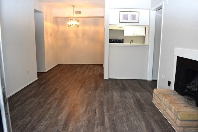 Building Photo - 18511 Egret Bay Blvd