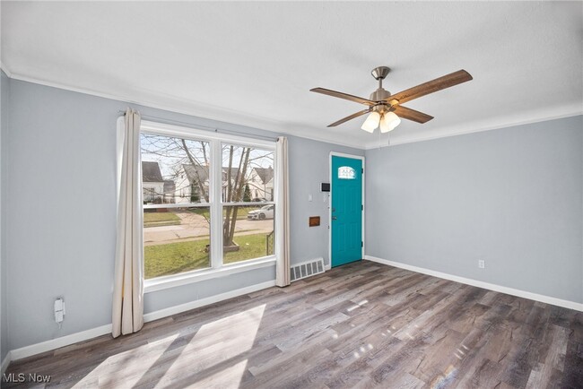 Building Photo - 15419 Edgewood Ave