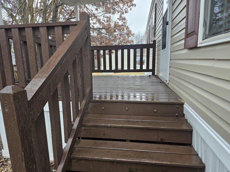 Building Photo - 1918 Miss Ellie Dr