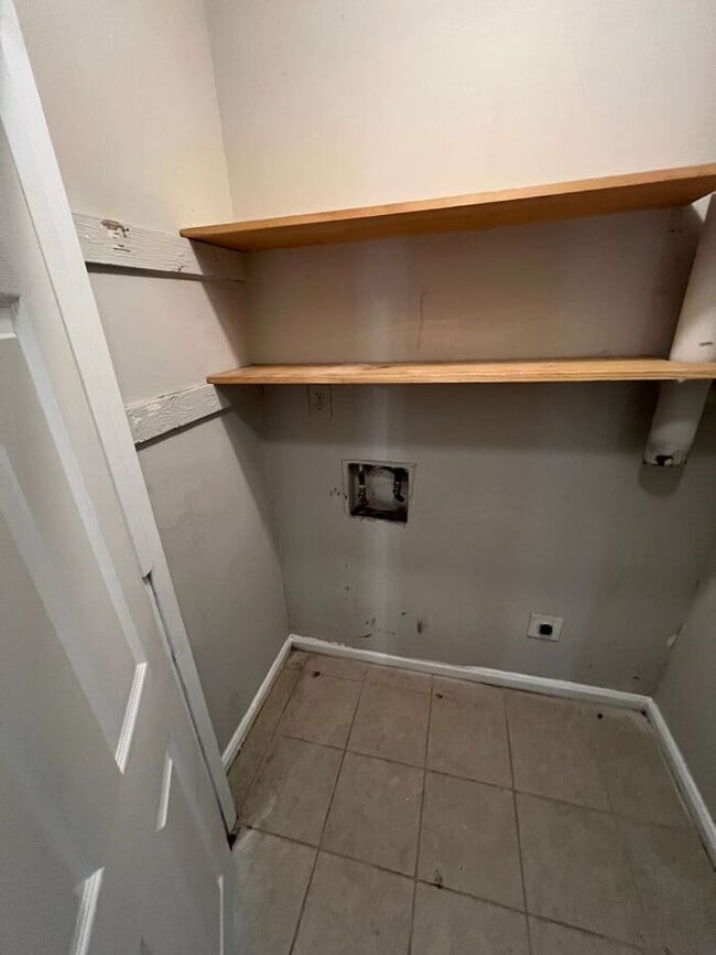 Building Photo - !!!WARNING: AVOID SCAMS CONFIRM RENTAL AT ...