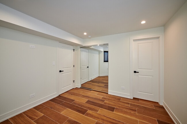 Building Photo - 5200 N Winthrop Ave