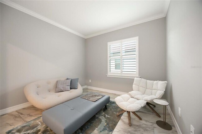 Building Photo - 645 Maraviya Blvd