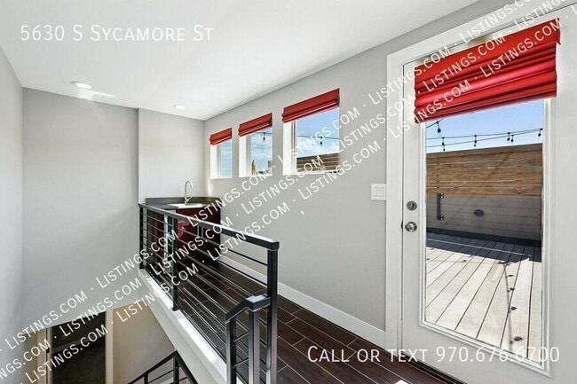 Building Photo - 5630 S Sycamore St