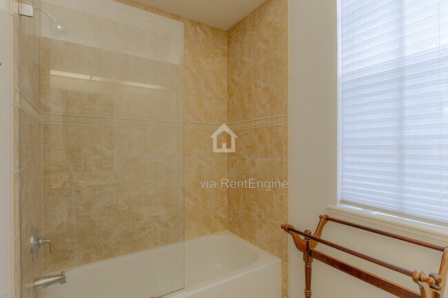 Building Photo - 8732 Beckingham Pl