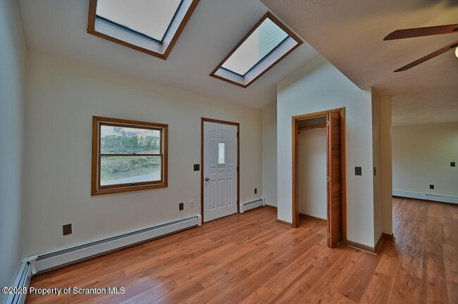 Building Photo - 189 Johnson St