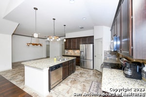 Building Photo - 842 Wall St