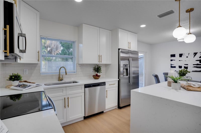 Building Photo - 2050 67th Ave N