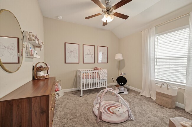 Building Photo - 20223 Sagebrush Hollow Dr