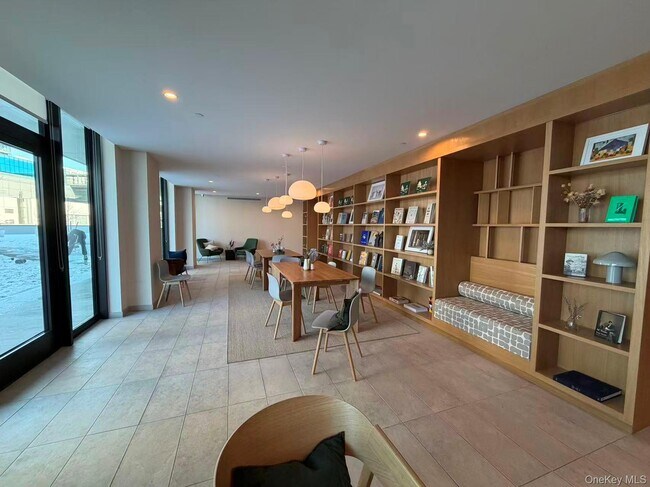 Building Photo - 131-02B 40th Rd