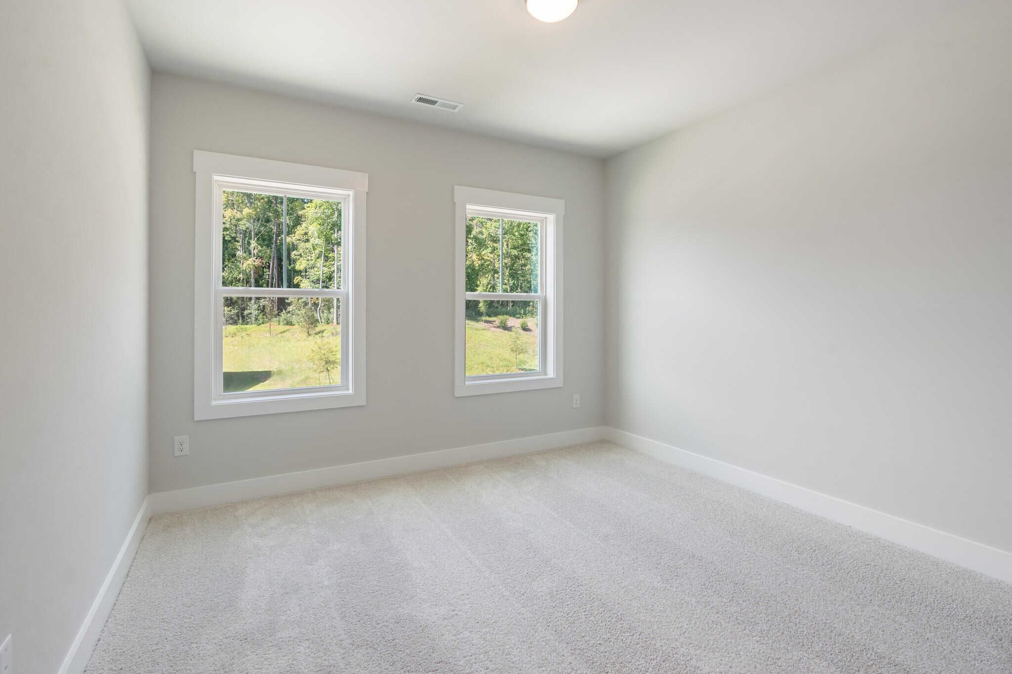 Building Photo - 125 Beacon Dr