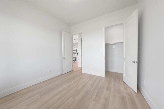 Building Photo - 25206 Sausalito Dr