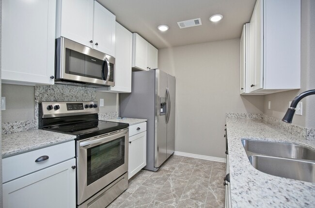 Building Photo - ***240-B Commercial***